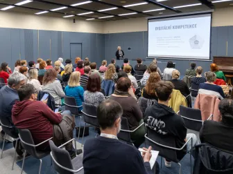 	E-knihy a e-audioknihy v knihovnách – informace, příklady, zkušenosti