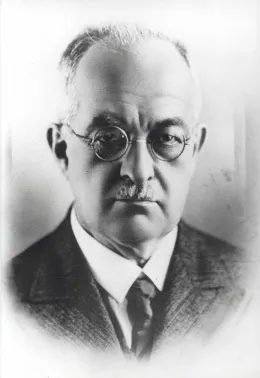 PhDr. Jaroslav Sutnar&nbsp; 