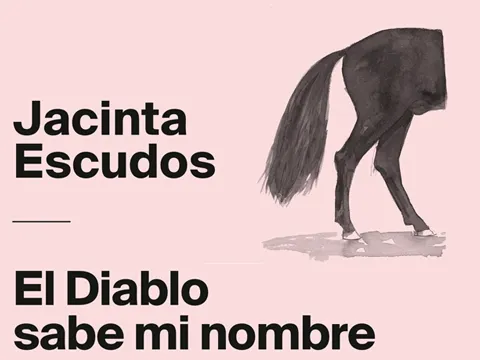 Cabeza de serpientes de Jacinta Escudos