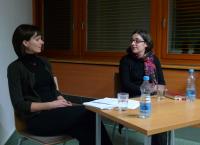 Autorku představila a diskusi s ní vedla paní Petra Haluzová z Ústavu germanistiky na FF MU v Brně.