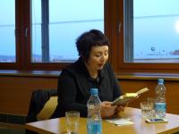 Julya Rabinowich při čtení z knihy Herznovelle v Rakouské knihovně v Brně 19.3. 2012